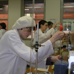 阿德莱德大学附属中学